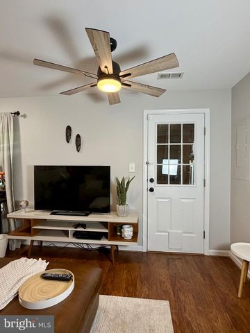 7108 WHEELING WAY, Gainesville, VA 20155