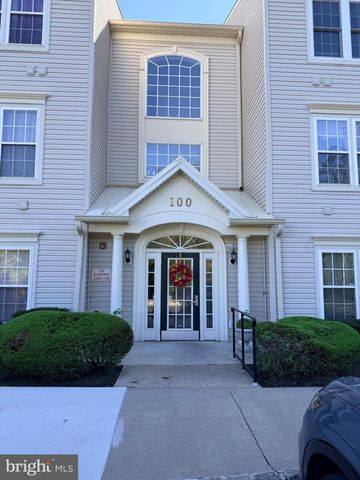 100 CLARET CT #102, Warrington, PA 18976
