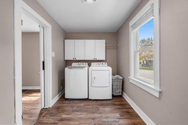 933 W LAWRENCE STREET, Appleton, WI 54914
