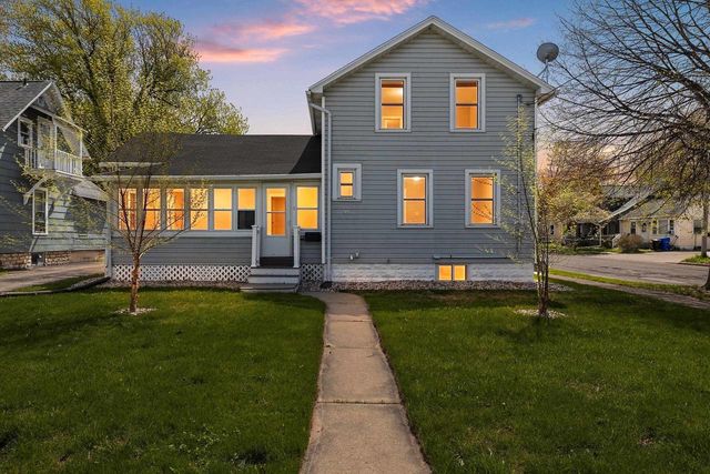 933 W LAWRENCE STREET, Appleton, WI 54914