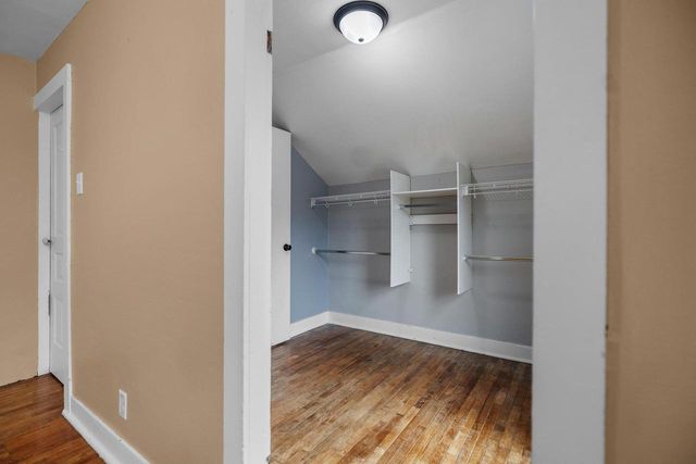 933 W LAWRENCE STREET, Appleton, WI 54914