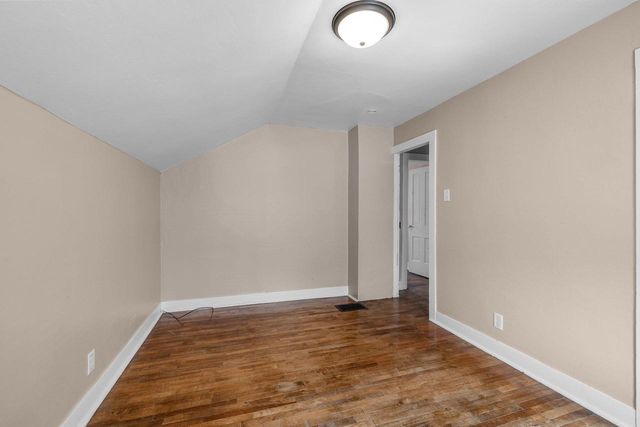 933 W LAWRENCE STREET, Appleton, WI 54914