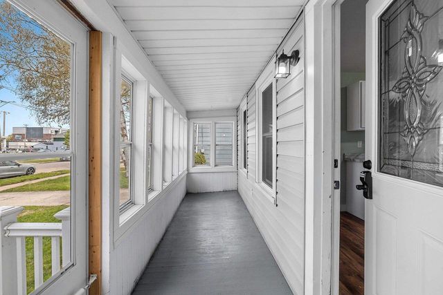 933 W LAWRENCE STREET, Appleton, WI 54914