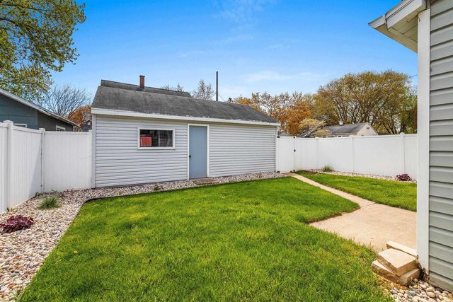 933 W LAWRENCE STREET, Appleton, WI 54914