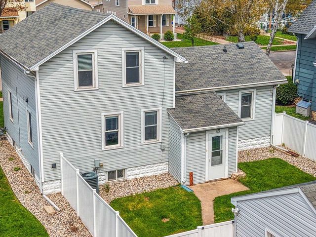 933 W LAWRENCE STREET, Appleton, WI 54914
