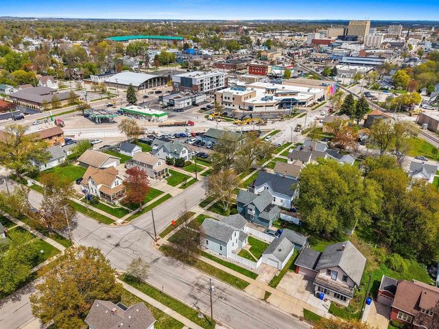 933 W LAWRENCE STREET, Appleton, WI 54914