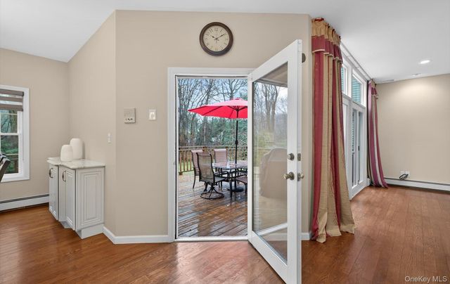 9 Oxford Court, Wheatley Heights, NY 11798