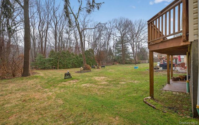 9 Oxford Court, Wheatley Heights, NY 11798