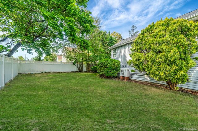 52 Garden Lane, Centereach, NY 11720