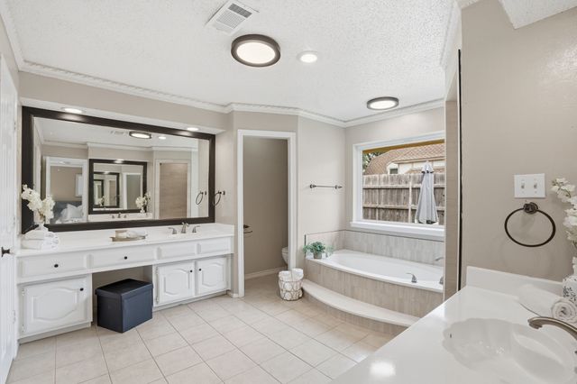 906 Greenbriar Lane, Duncanville, TX 75137