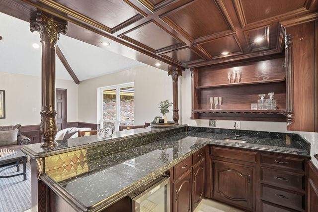 906 Greenbriar Lane, Duncanville, TX 75137