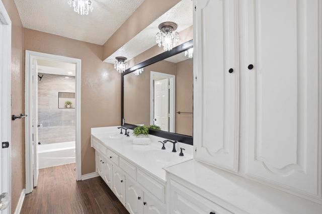 906 Greenbriar Lane, Duncanville, TX 75137