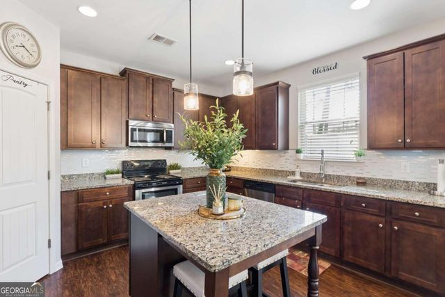 4065 McClendon Way, Rex, GA 30273