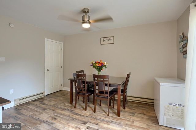 564 E LINDEN ST, Fleetwood, PA 19522