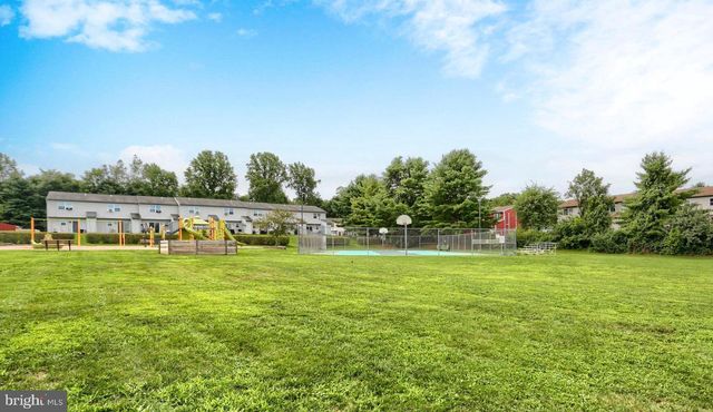 564 E LINDEN ST, Fleetwood, PA 19522