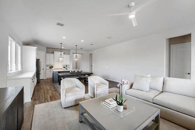 7901 Gilwice LN, Austin, TX 78744