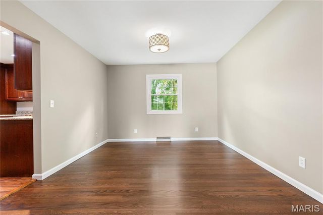 2608 Park Avenue, St Charles, MO 63301