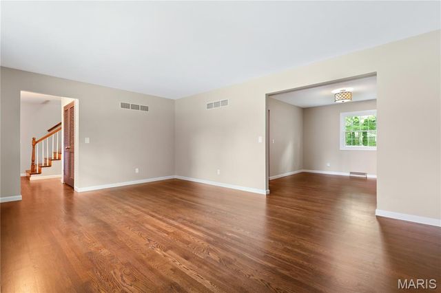2608 Park Avenue, St Charles, MO 63301
