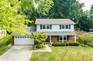2608 Park Avenue, St Charles, MO 63301