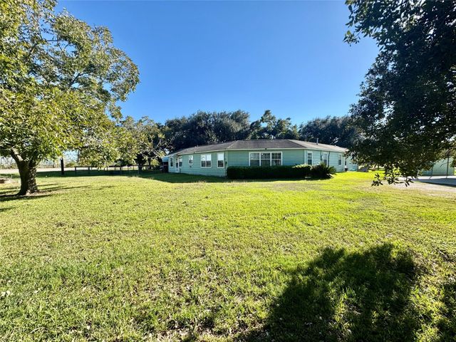 35 Private Road 815, Markham, TX 77414