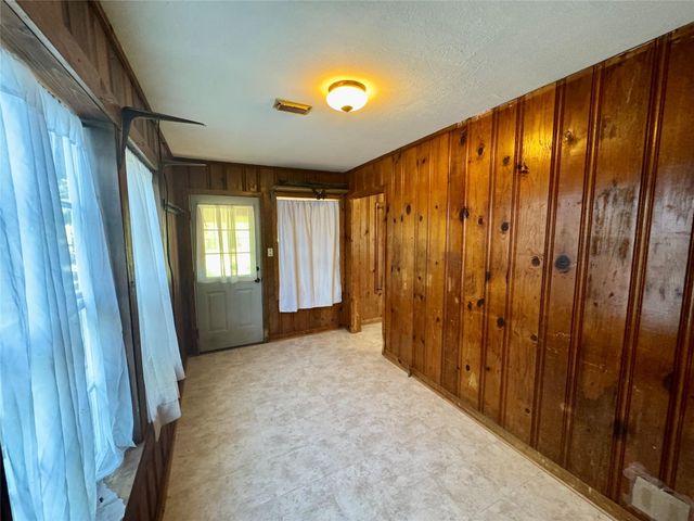 35 Private Road 815, Markham, TX 77414