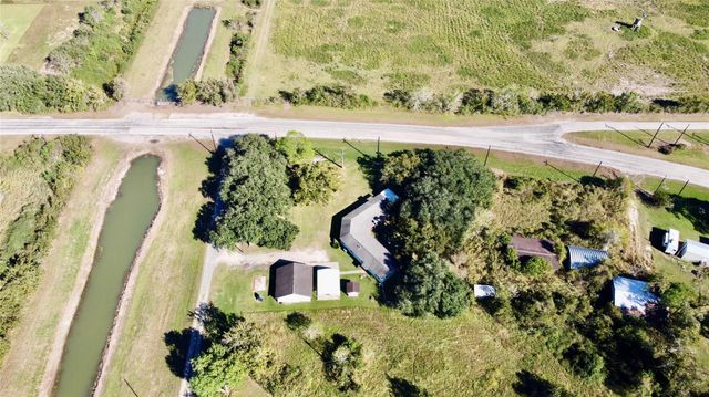 35 Private Road 815, Markham, TX 77414