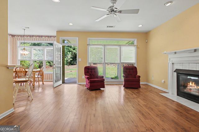 315 Felton Drive, Fayetteville, GA 30214