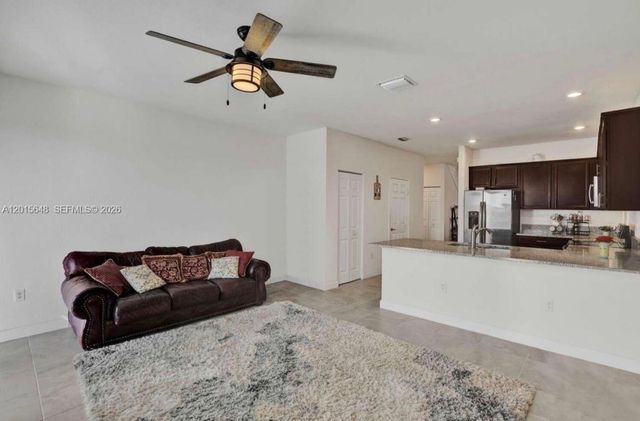 3460 W 103rd Ter, Hialeah, FL 33018