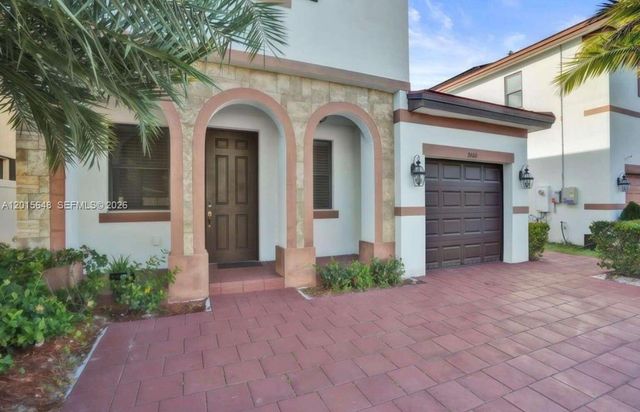 3460 W 103rd Ter, Hialeah, FL 33018
