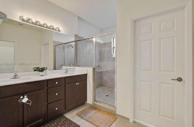 3460 W 103rd Ter, Hialeah, FL 33018