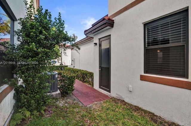 3460 W 103rd Ter, Hialeah, FL 33018