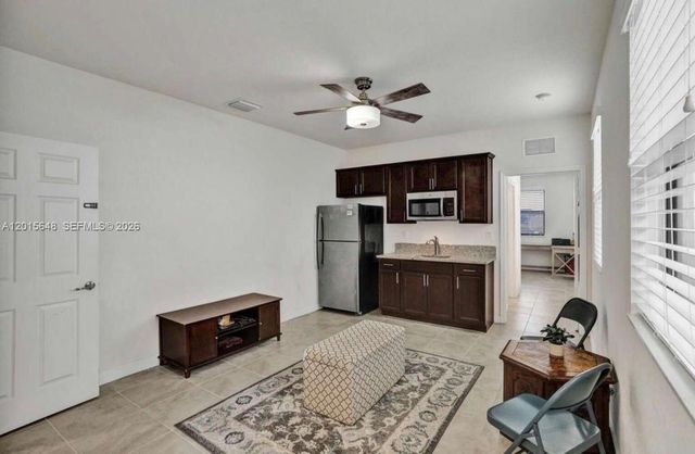 3460 W 103rd Ter, Hialeah, FL 33018