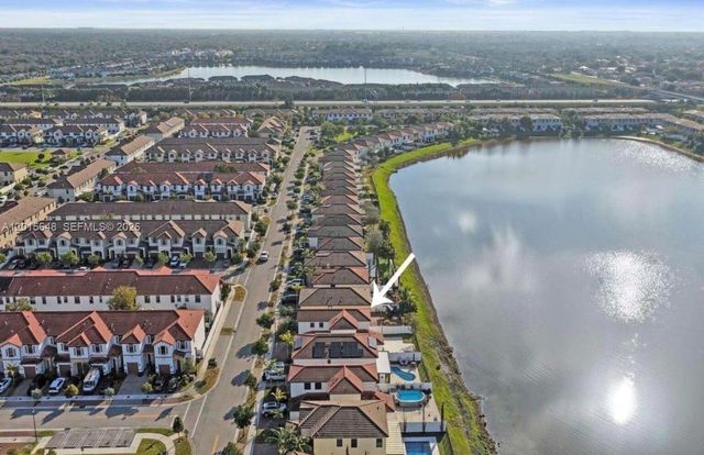 3460 W 103rd Ter, Hialeah, FL 33018