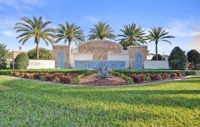 3460 W 103rd Ter, Hialeah, FL 33018