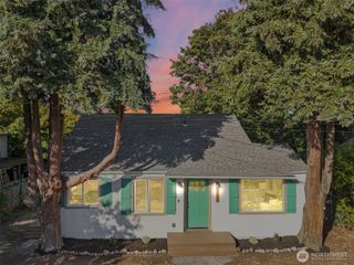 12077 75th Avenue S, Seattle, WA 98178