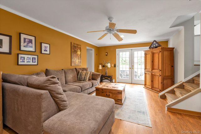 2542 Park Place, Bellmore, NY 11710