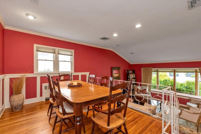 2542 Park Place, Bellmore, NY 11710