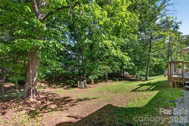 8713 Golf Ridge Drive, Charlotte, NC 28277