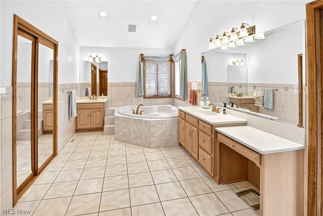 4940 N Berkley Road, Richfield, OH 44286