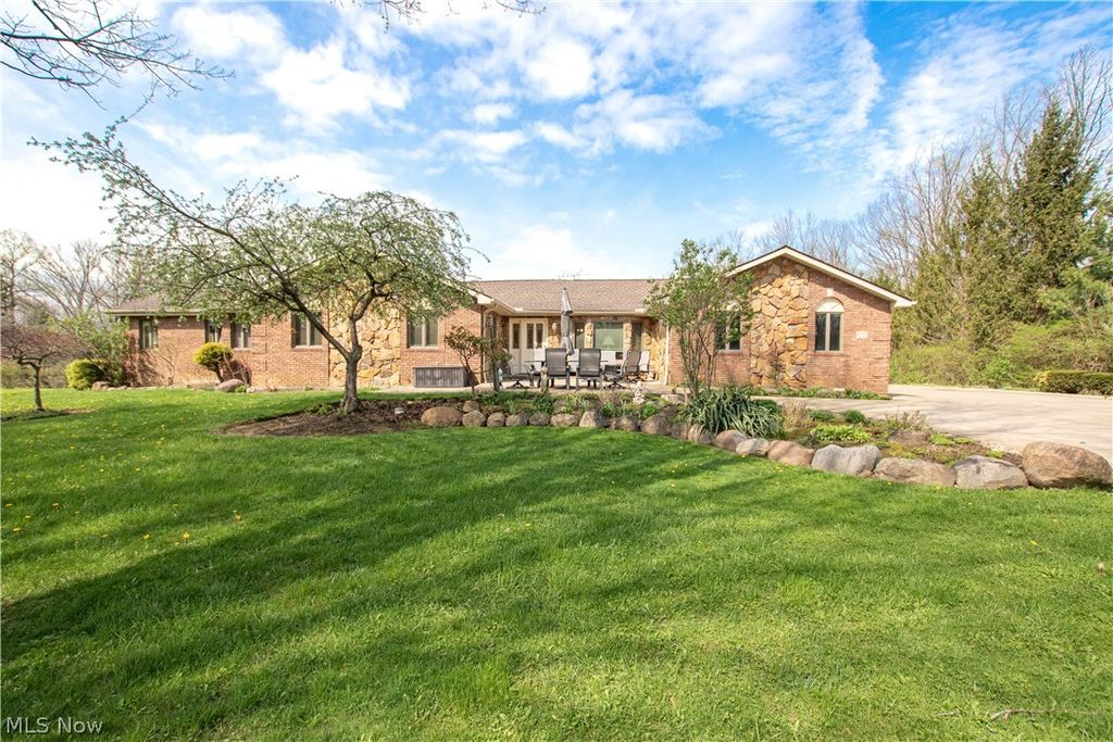 4940 N Berkley Road, Richfield, OH 44286