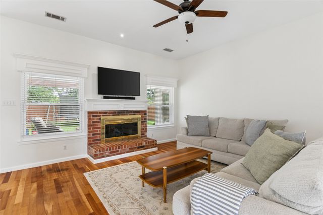 42 Alamosa Drive, Trophy Club, TX 76262