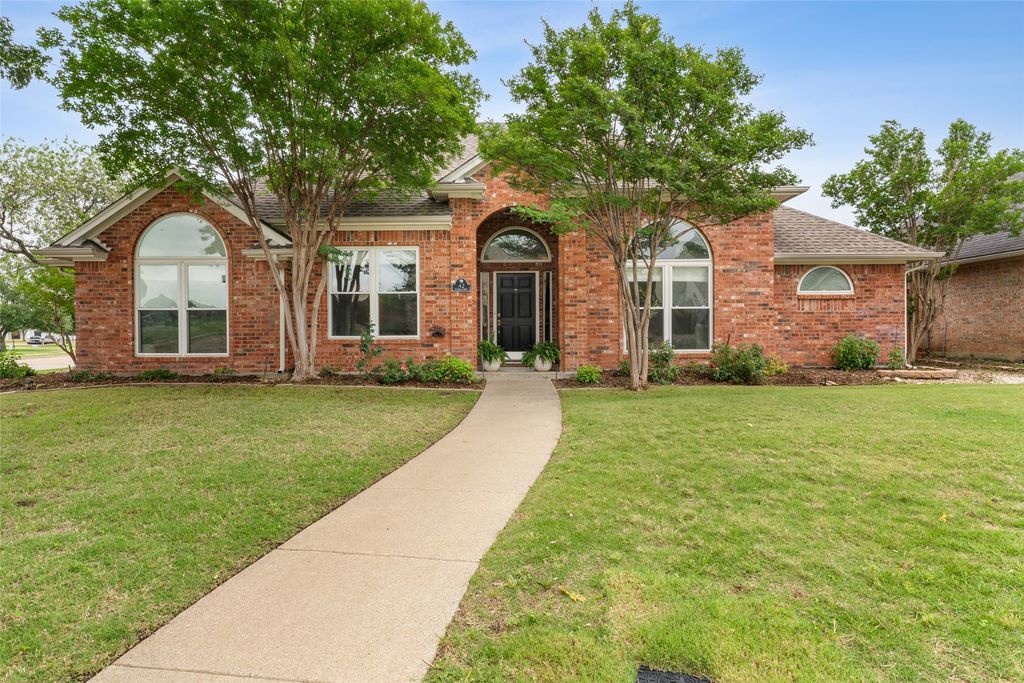 42 Alamosa Drive, Trophy Club, TX 76262