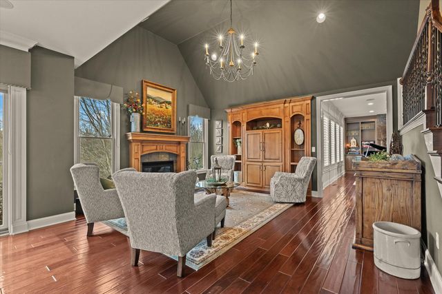 2701 BRISTOL LAKE DR, Columbia, MO 65201