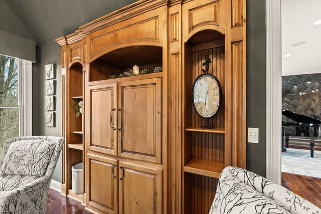 2701 BRISTOL LAKE DR, Columbia, MO 65201