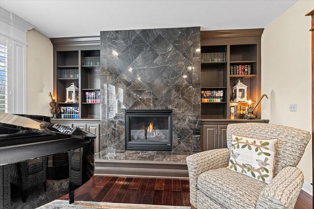 2701 BRISTOL LAKE DR, Columbia, MO 65201