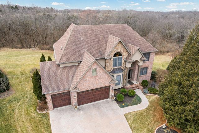 2701 BRISTOL LAKE DR, Columbia, MO 65201