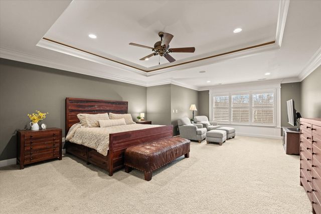 2701 BRISTOL LAKE DR, Columbia, MO 65201