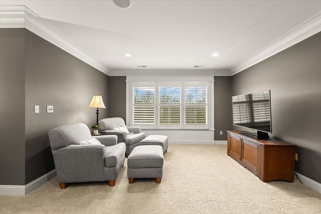 2701 BRISTOL LAKE DR, Columbia, MO 65201