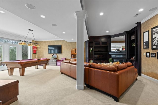 2701 BRISTOL LAKE DR, Columbia, MO 65201