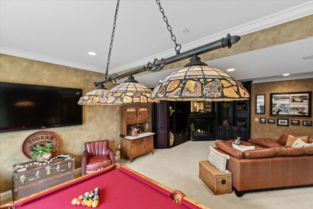 2701 BRISTOL LAKE DR, Columbia, MO 65201